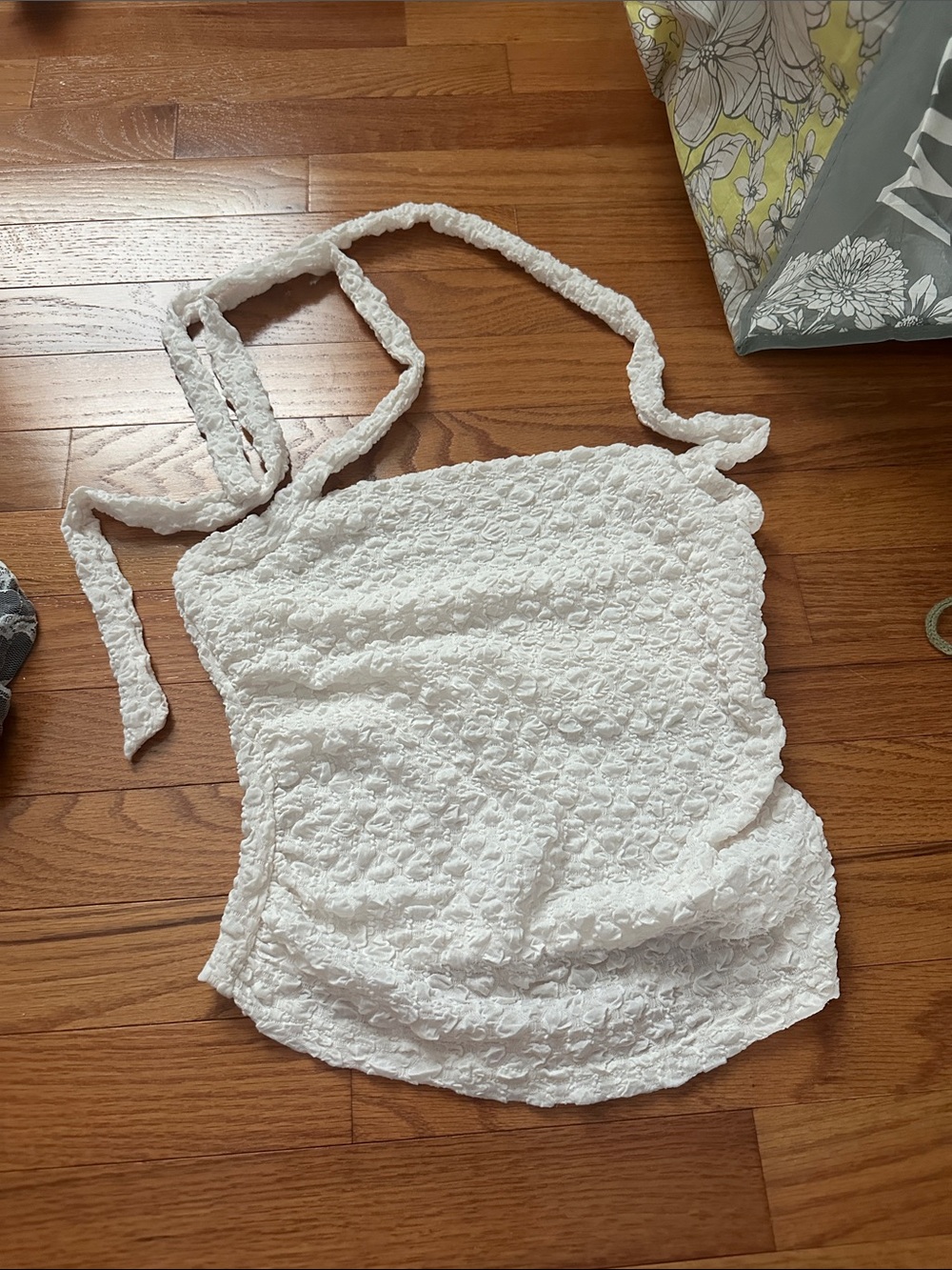 SHEIN White Textured Tie-Neck Halter Camisole
